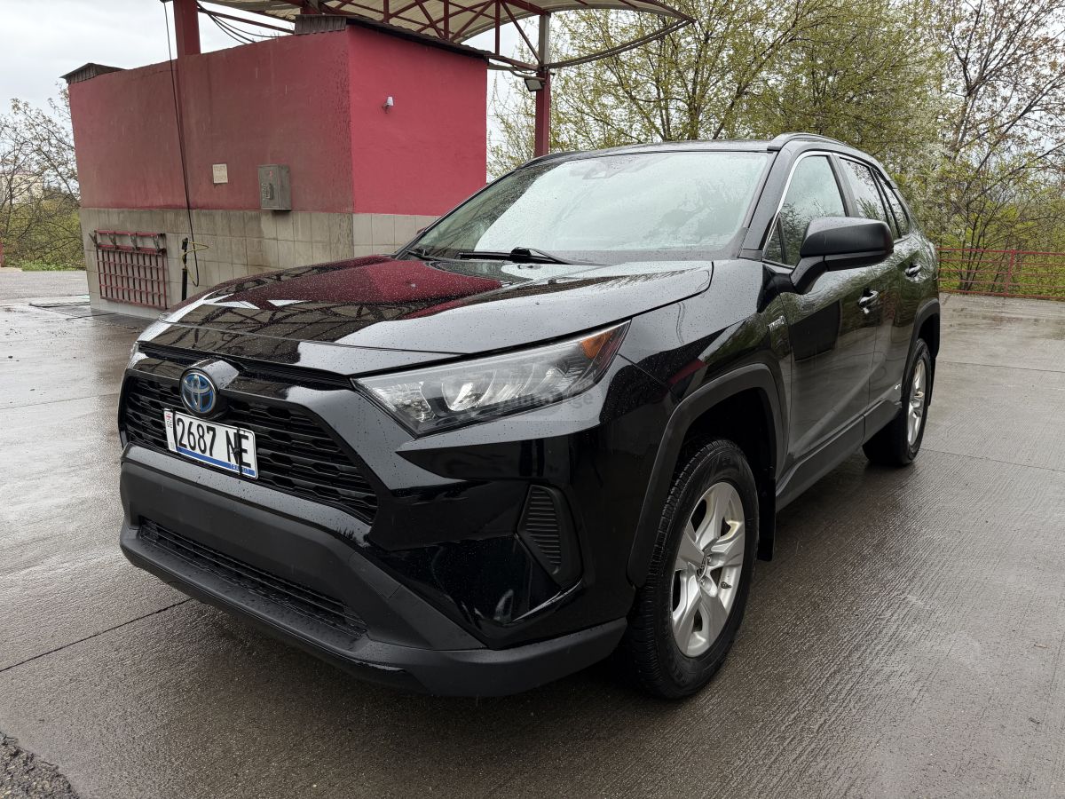 Toyota RAV 4 - фото 1