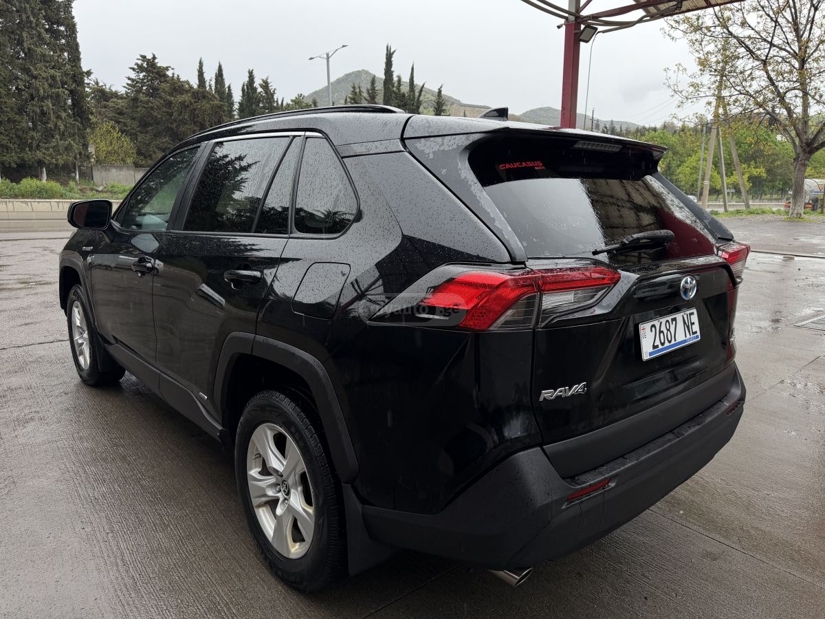 Toyota RAV 4 - фото 7