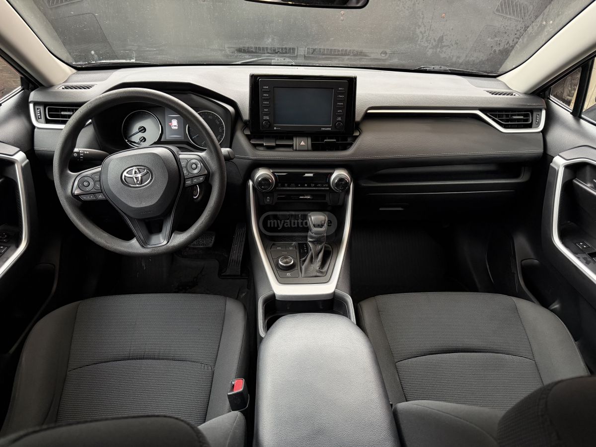 Toyota RAV 4 - фото 8