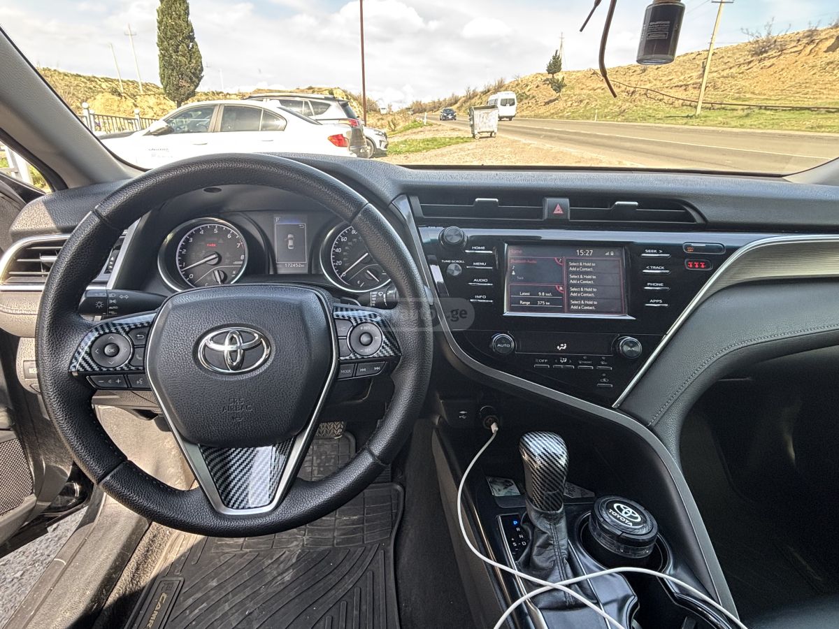 Toyota Camry - фото 10