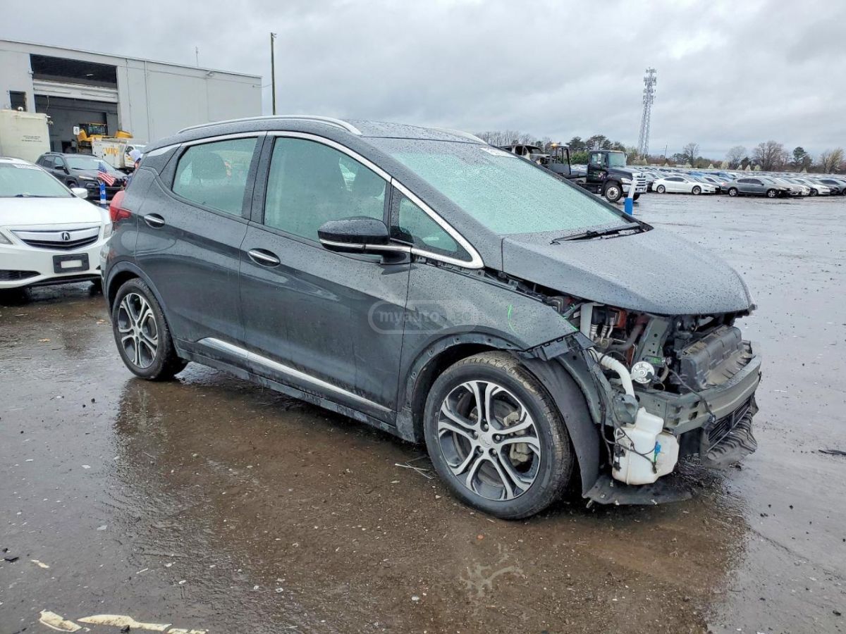 Chevrolet Bolt EV - фото 2