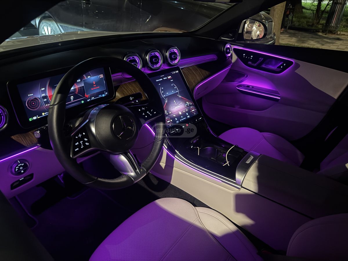 Mercedes-Benz C 300 - фото 7