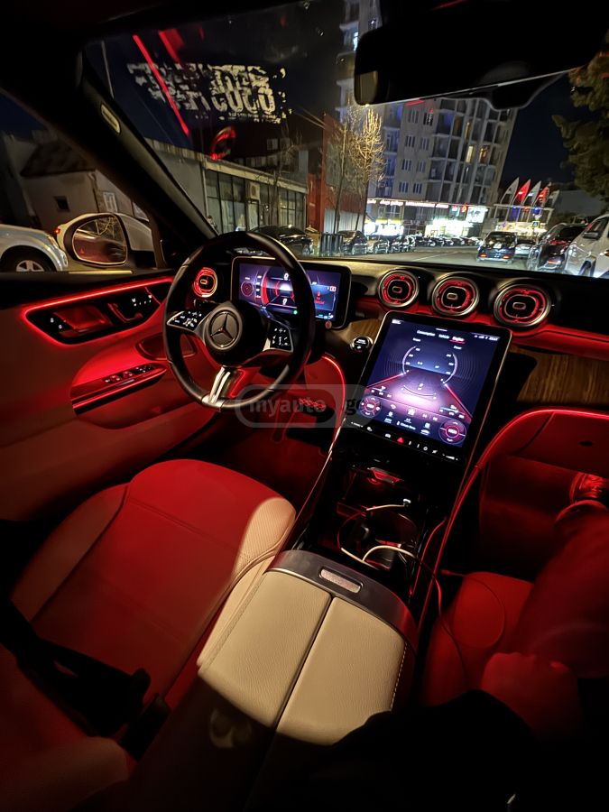 Mercedes-Benz C 300 - фото 8