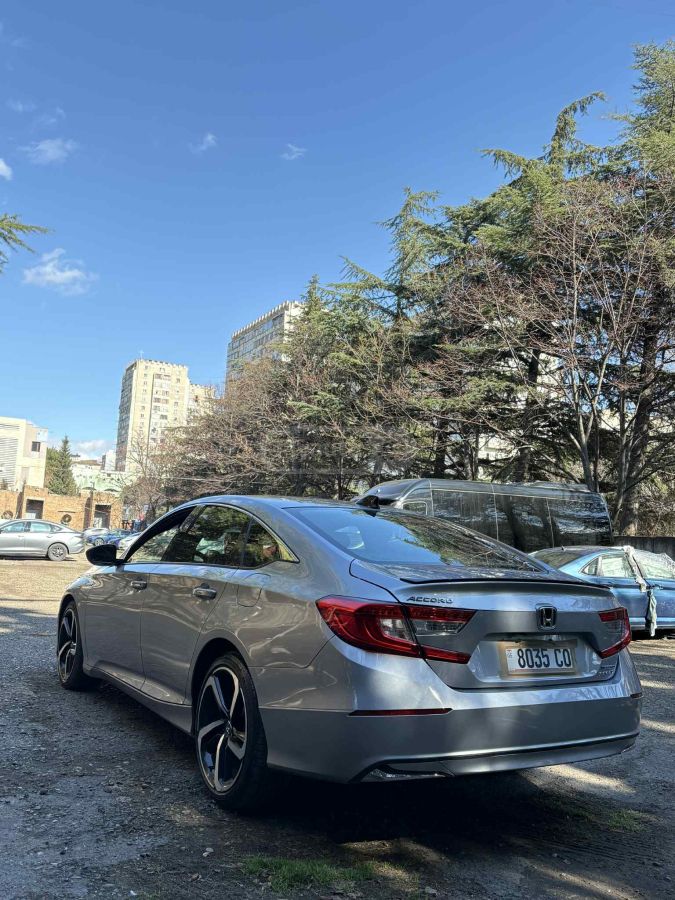 Honda Accord - фото 12