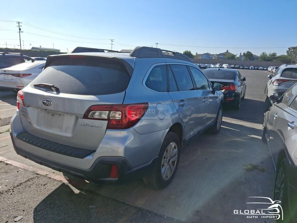 Subaru Outback - фото 5