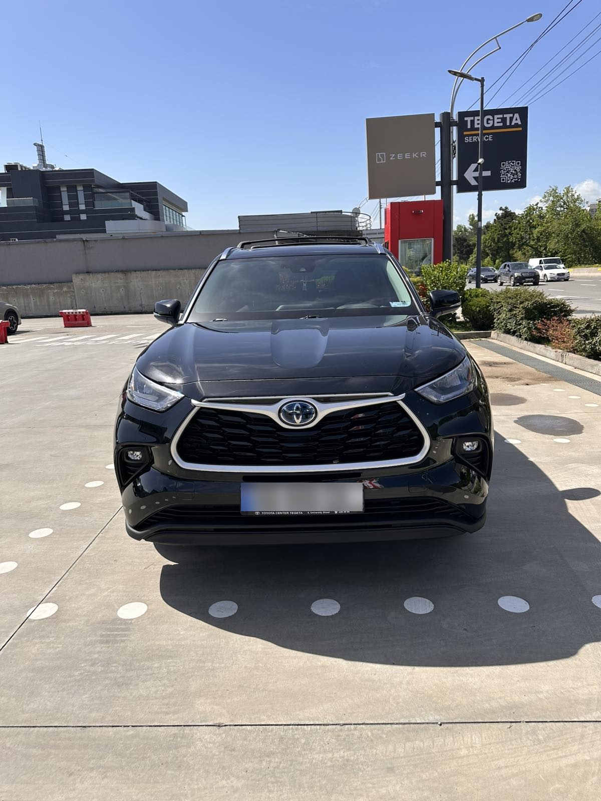 Toyota Highlander - фото 1