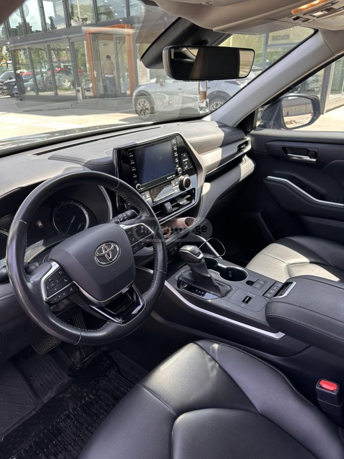 Toyota Highlander - фото 5