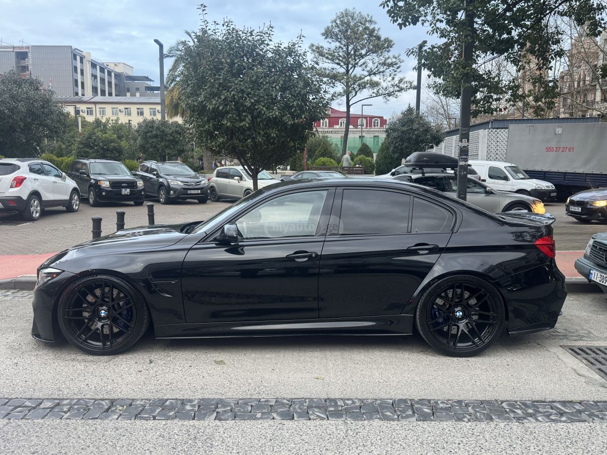 BMW M3 - фото 2