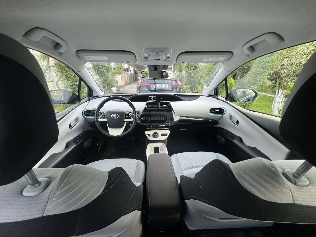 Toyota Prius - фото 6