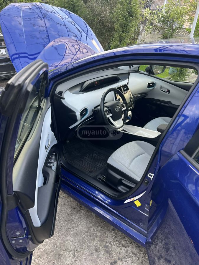 Toyota Prius - фото 7