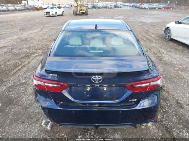 Toyota XSE 4dr Front-Wheel Drive Seda — миниатюра 15