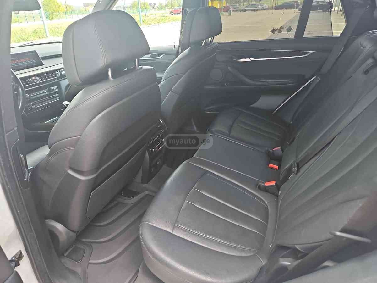 BMW X5 - фото 12