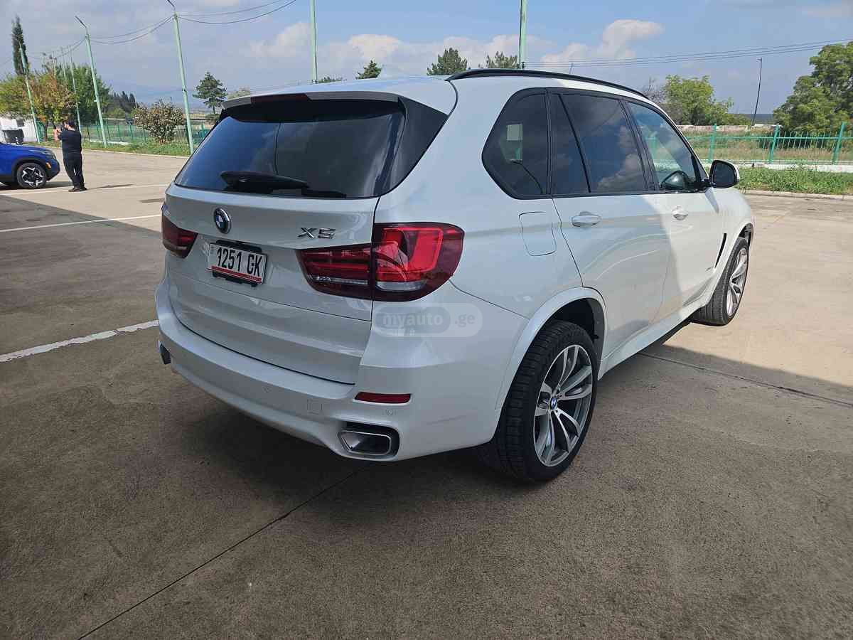 BMW X5 - фото 8