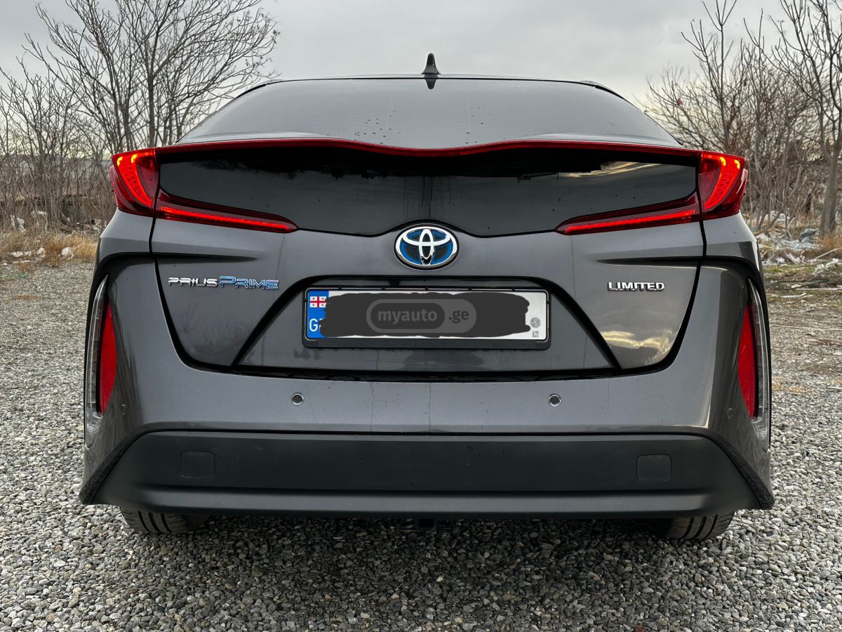 Toyota Prius Prime - фото 6