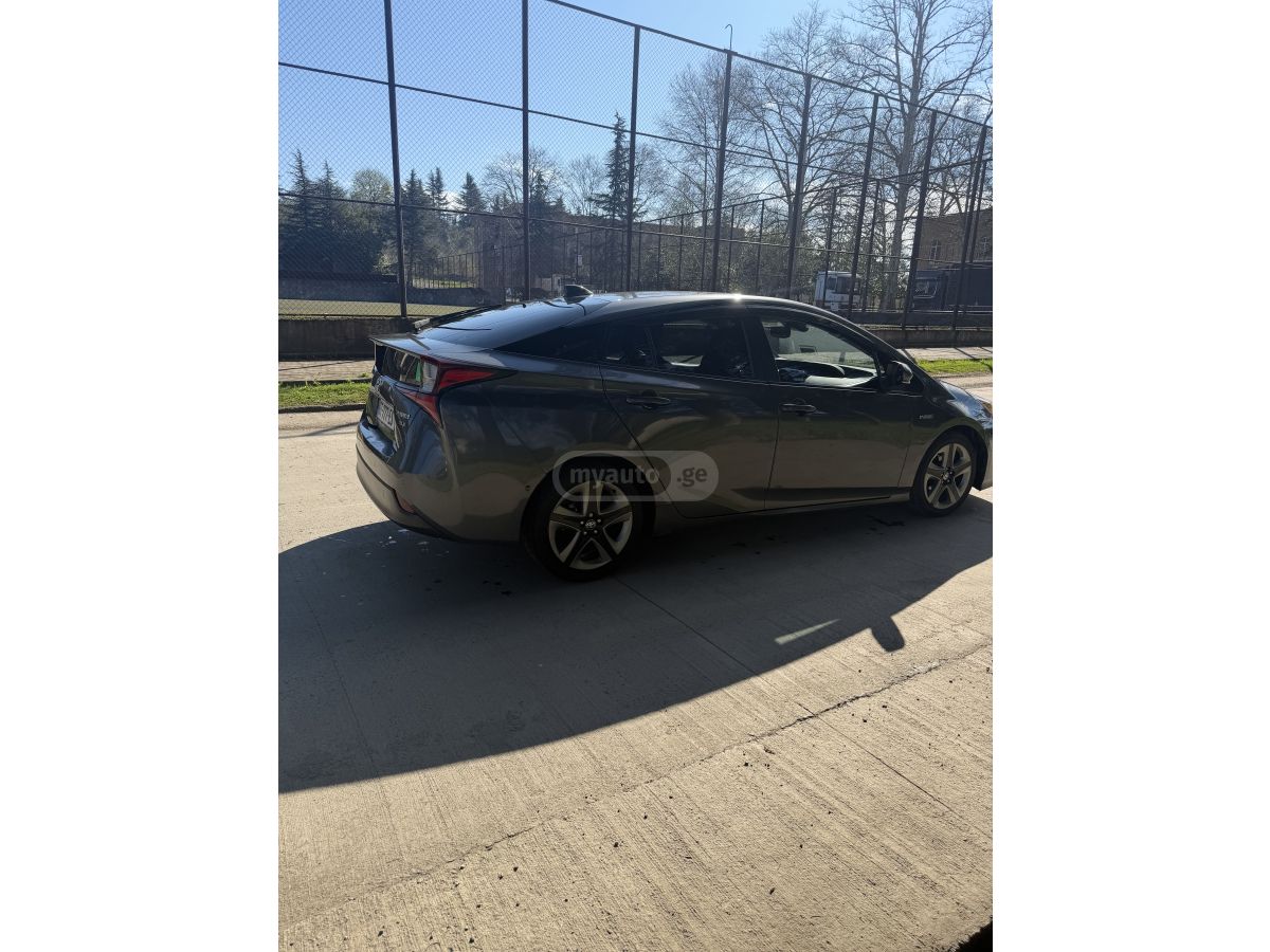 Toyota Prius - фото 6