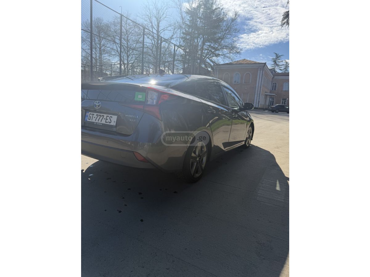 Toyota Prius - фото 8