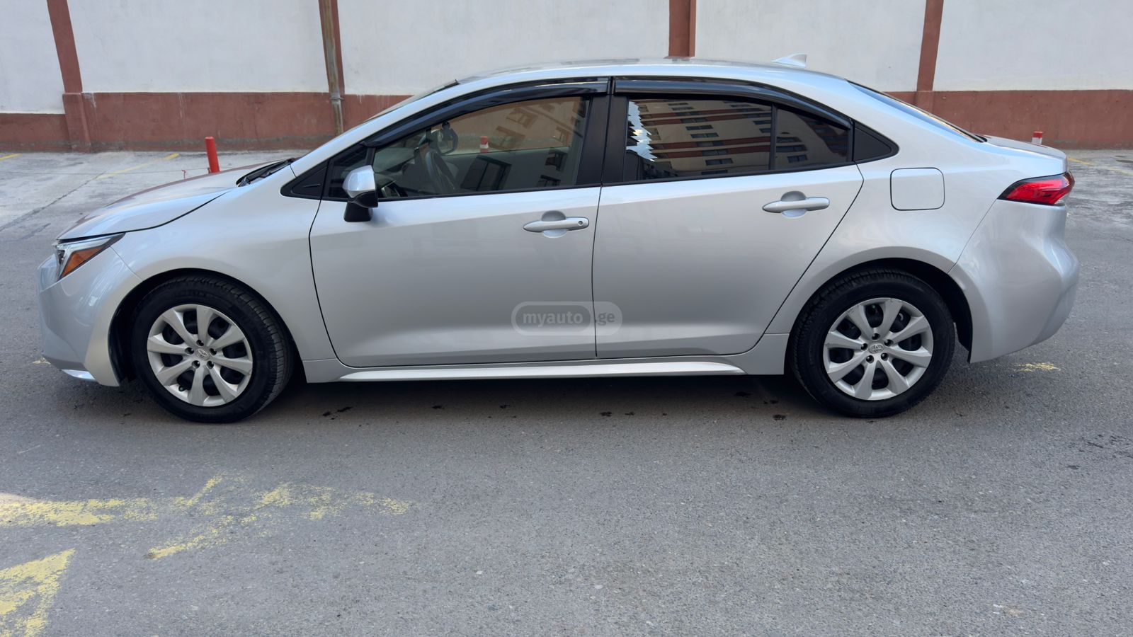 Toyota Corolla - фото 3