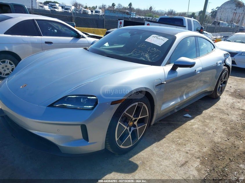Porsche Taycan 4 S - фото 2