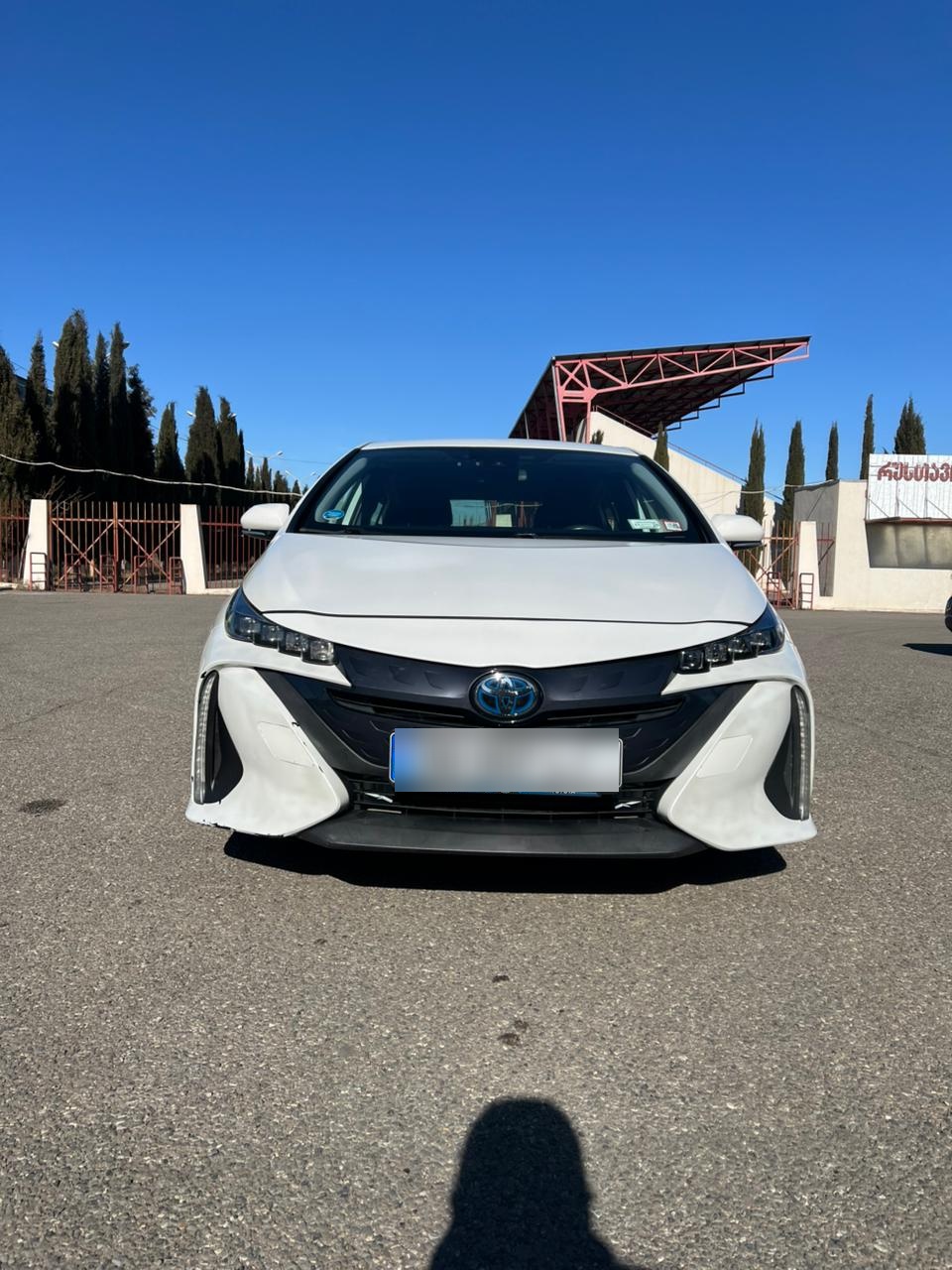 Toyota Prius Prime - фото 1