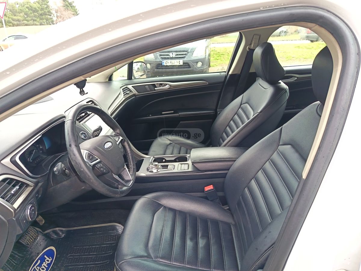 Ford Fusion - фото 3