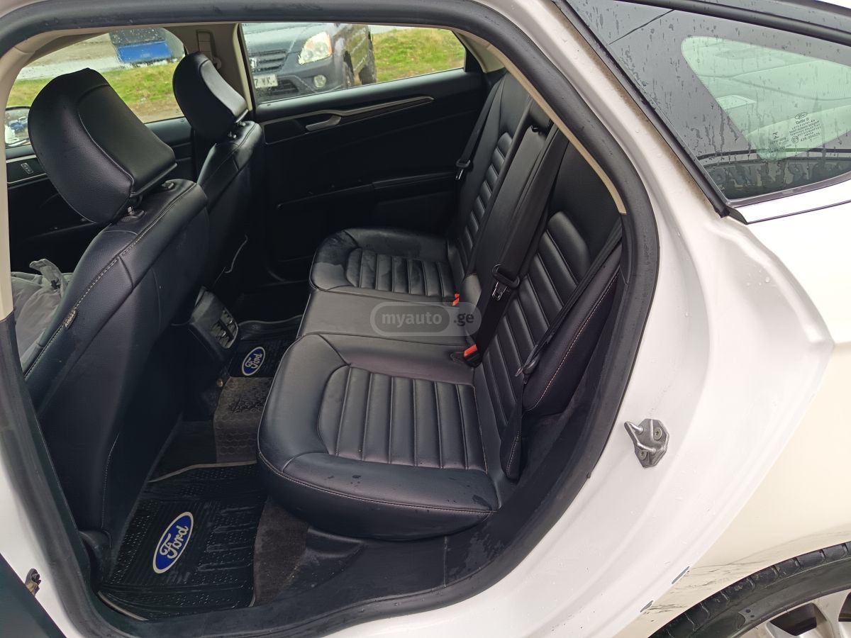 Ford Fusion - фото 8