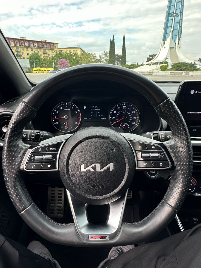 Kia Forte - фото 8