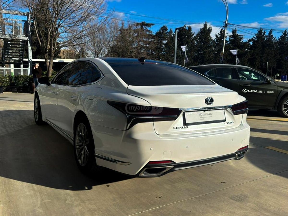 Lexus LS 500 2022 — миниатюра 3