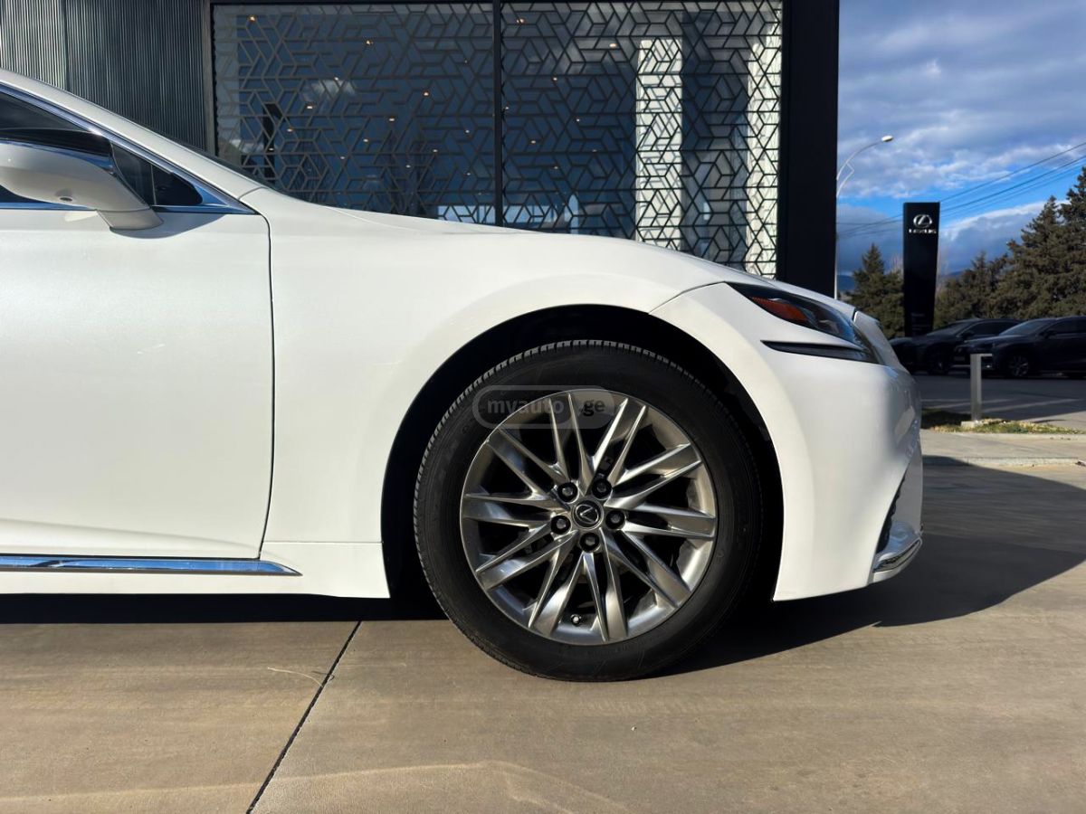 Lexus LS 500 2022 — миниатюра 9