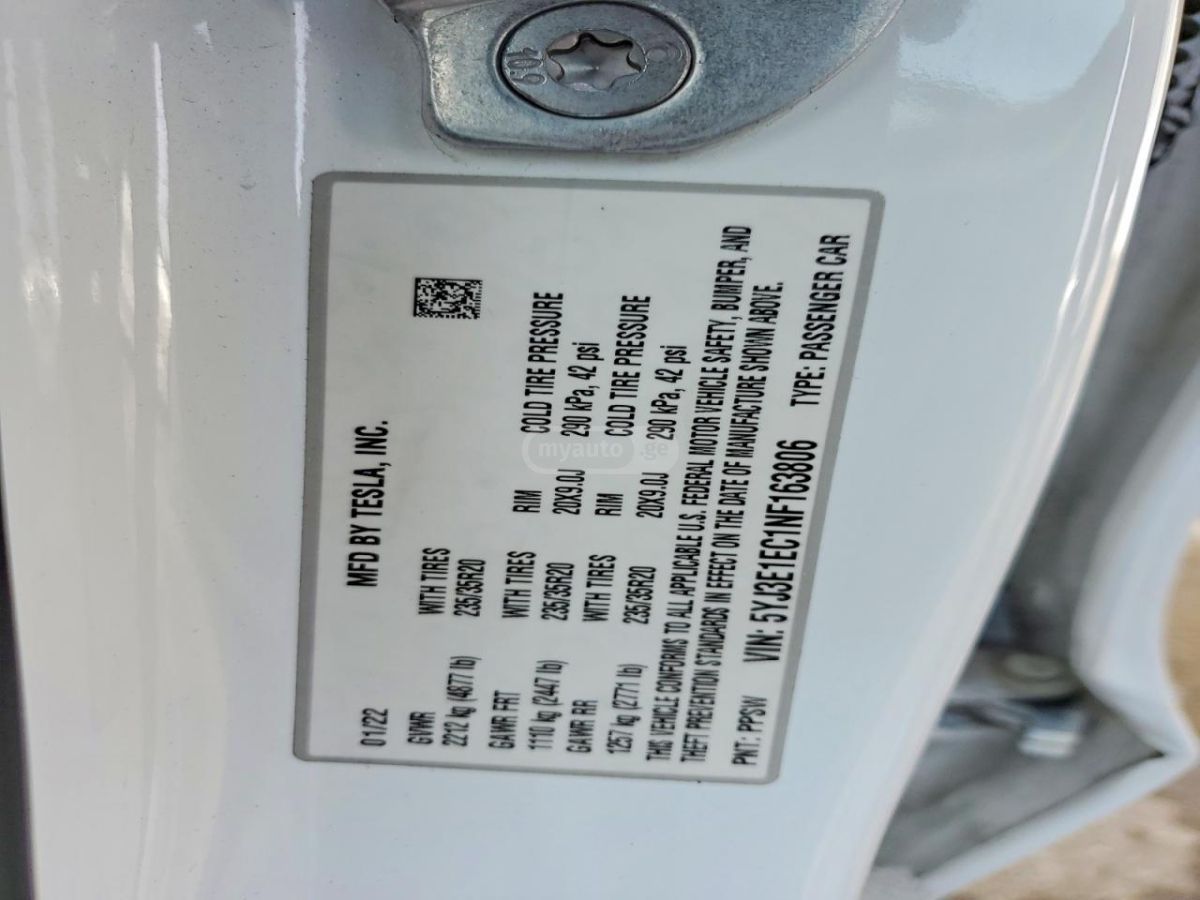 Tesla Model 3 - фото 13