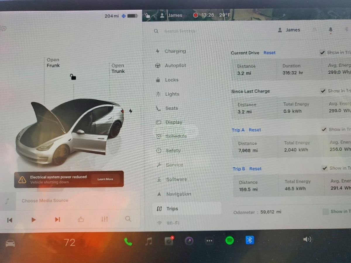 Tesla Model 3 - фото 9