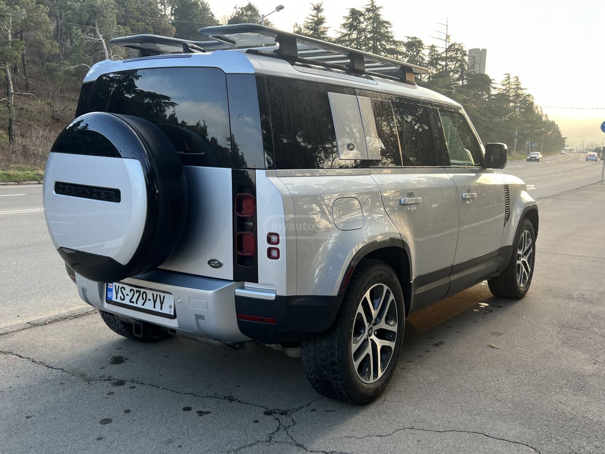 Land Rover Defender 110 - фото 4