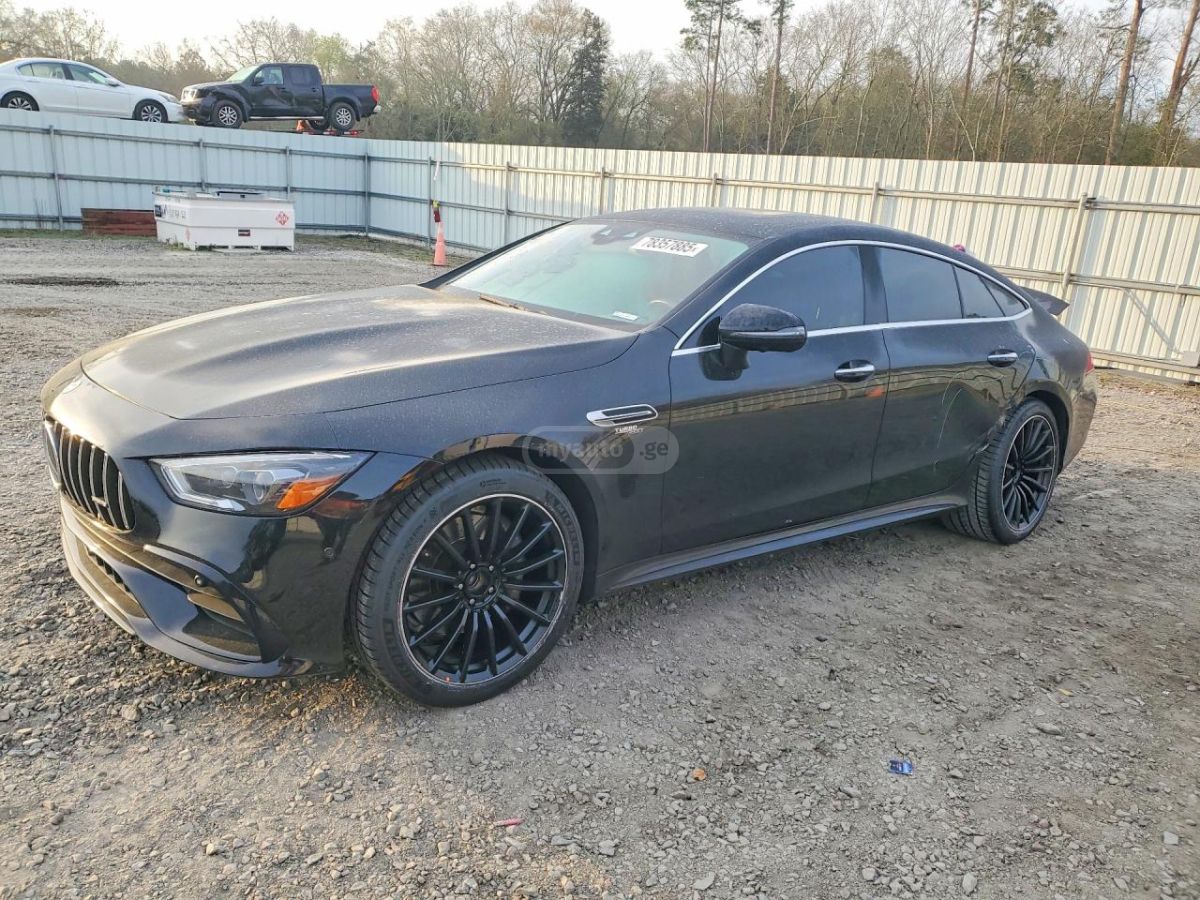 Mercedes-Benz AMG GT - фото 1