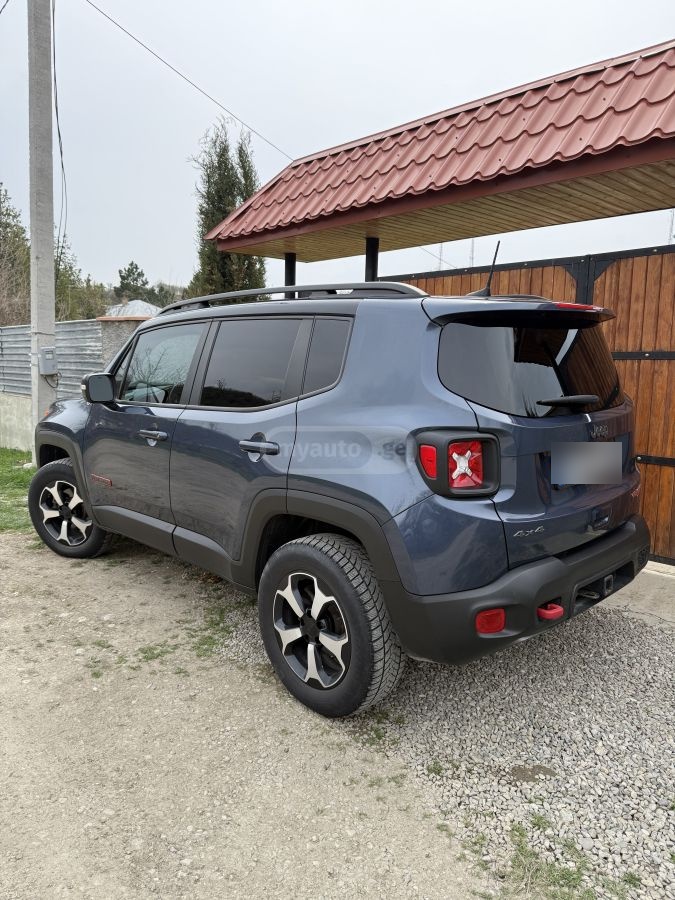 Jeep Renegade - фото 7