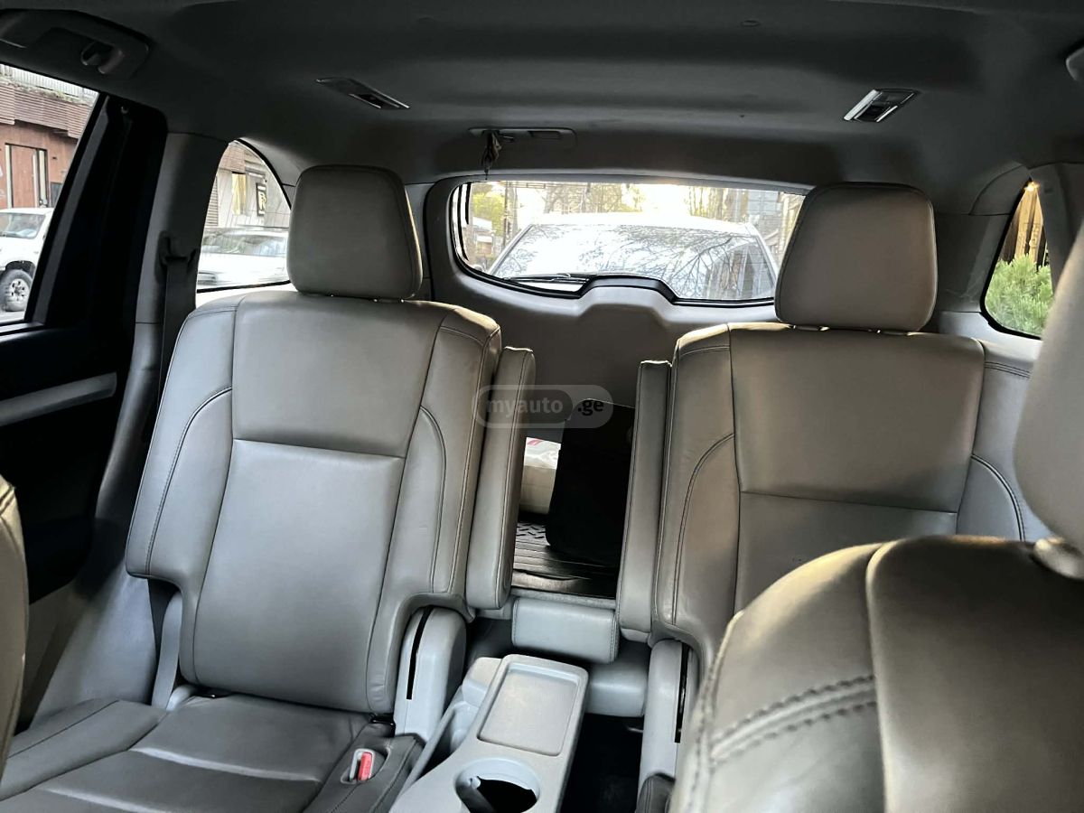 Toyota Highlander - фото 9