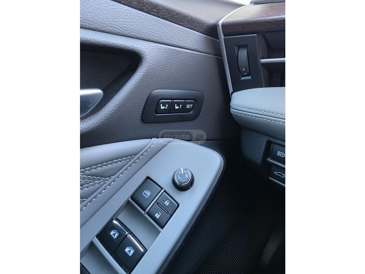 Toyota Avalon - фото 10