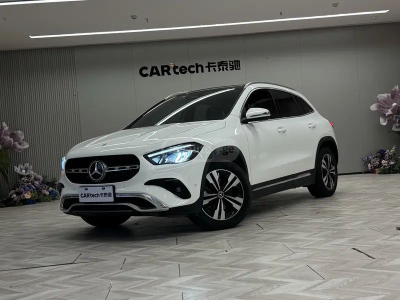 Mercedes-Benz GLA 45 AMG 2024 — миниатюра 1