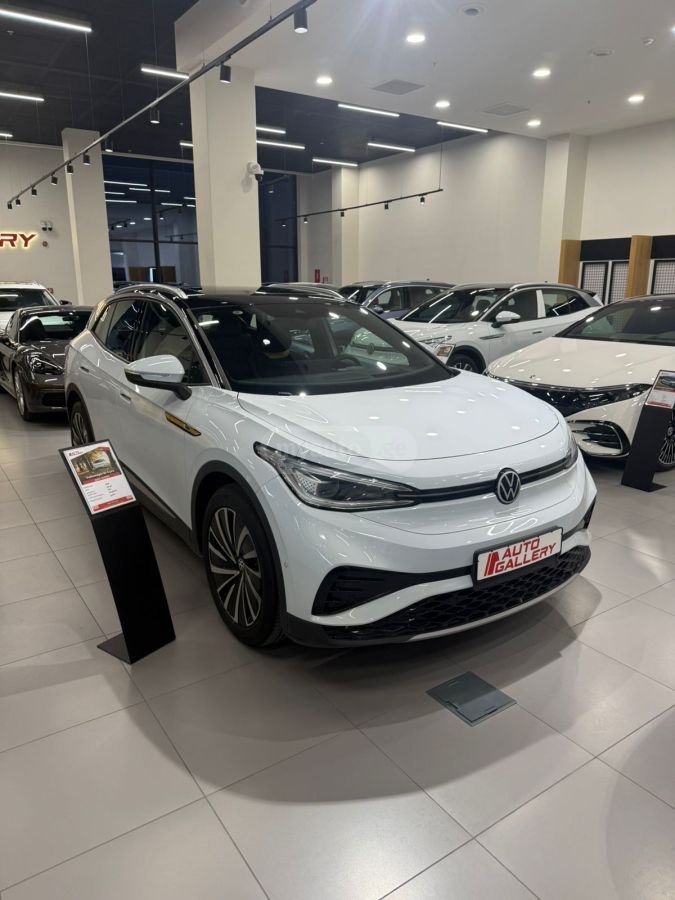 Volkswagen ID 4 - фото 1