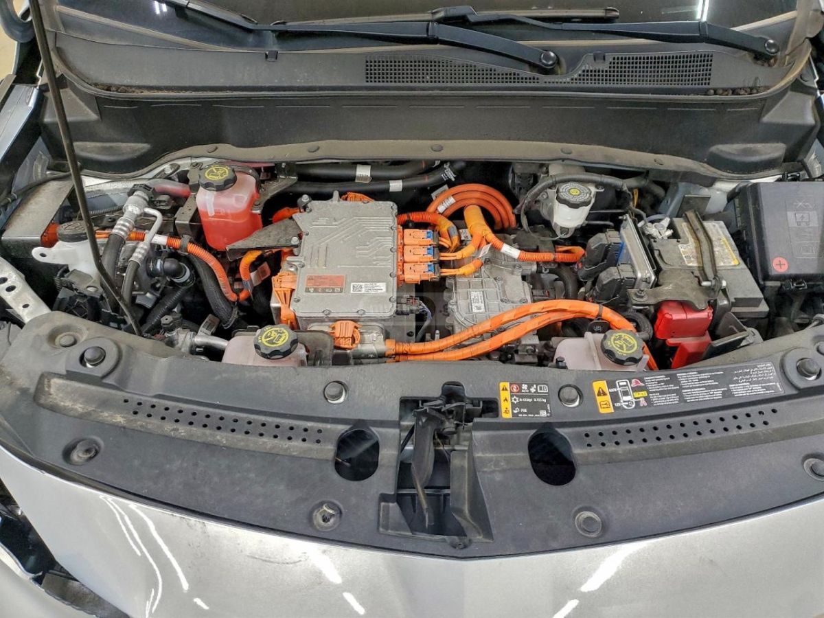 Chevrolet Bolt EV - фото 12