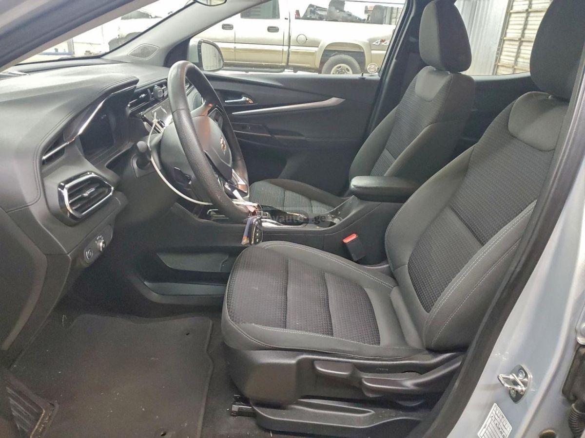 Chevrolet Bolt EV - фото 7