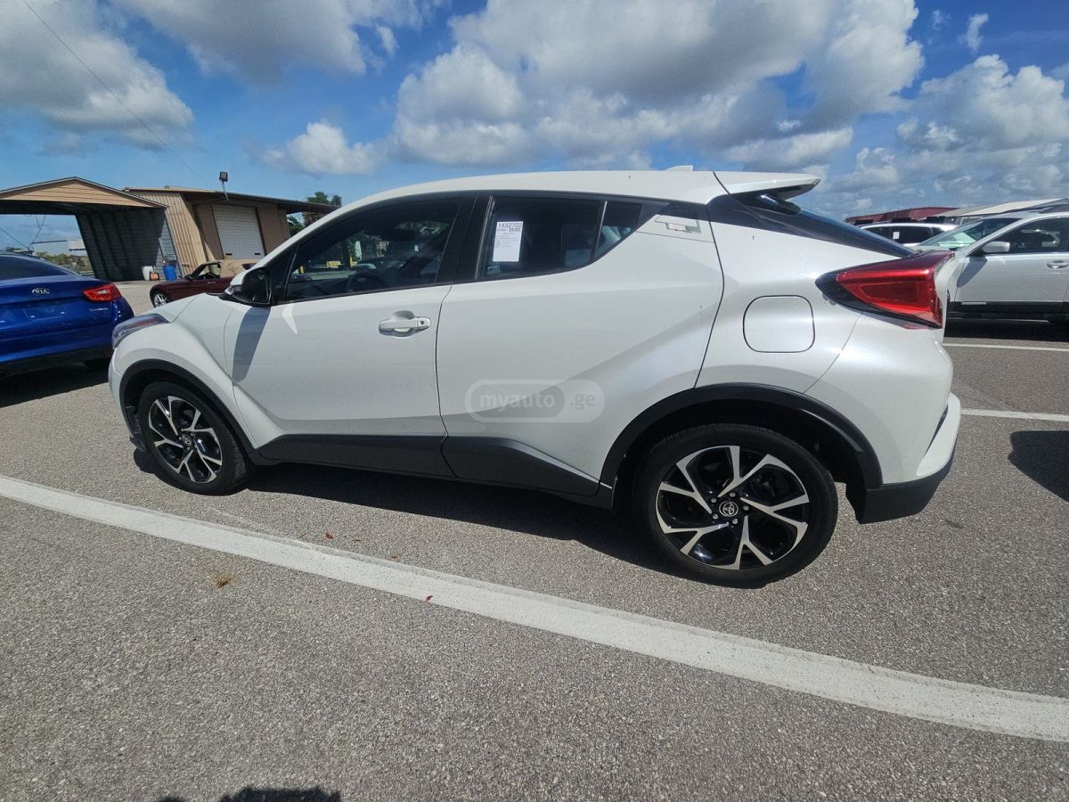 Toyota CHR - фото 2
