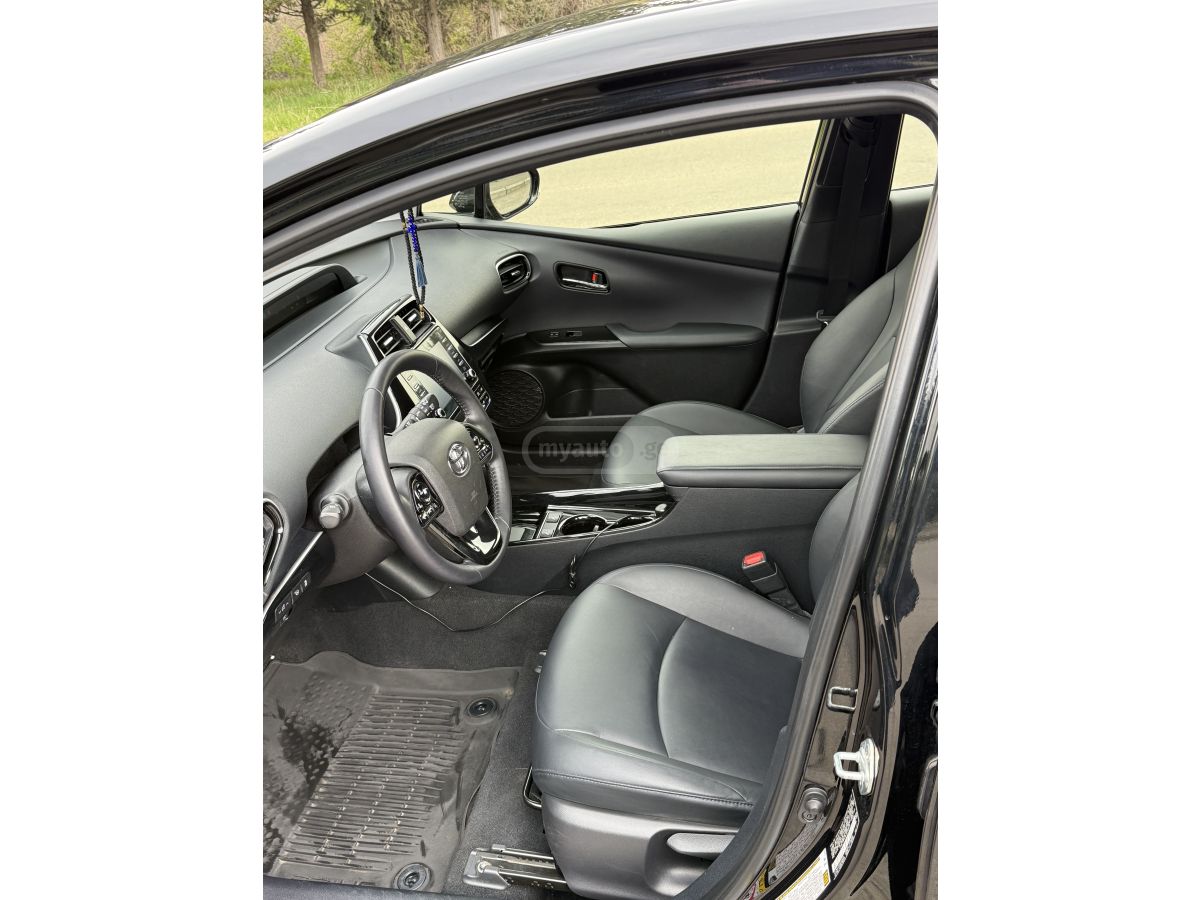 Toyota Prius - фото 8
