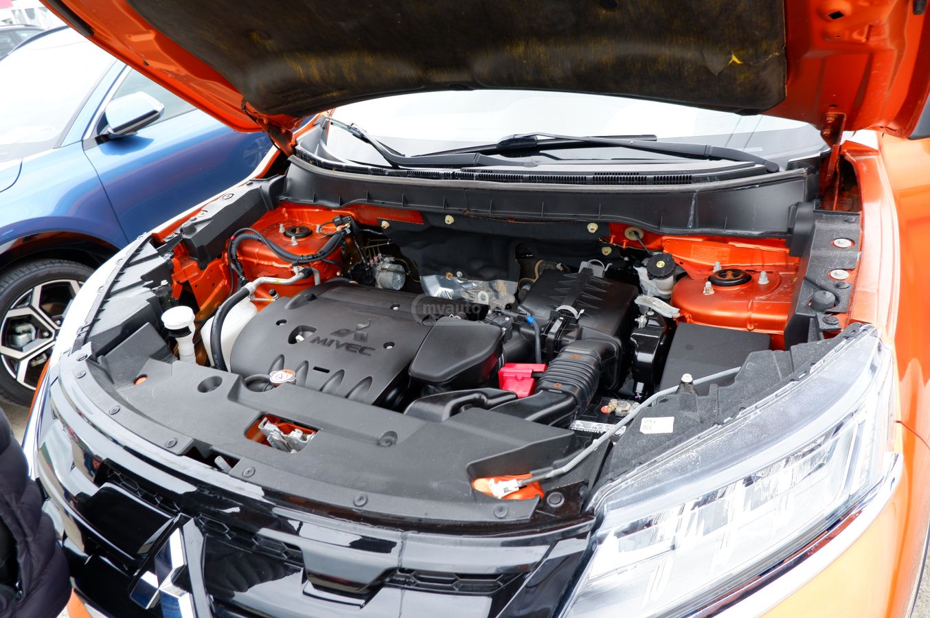 Mitsubishi Outlander - фото 15