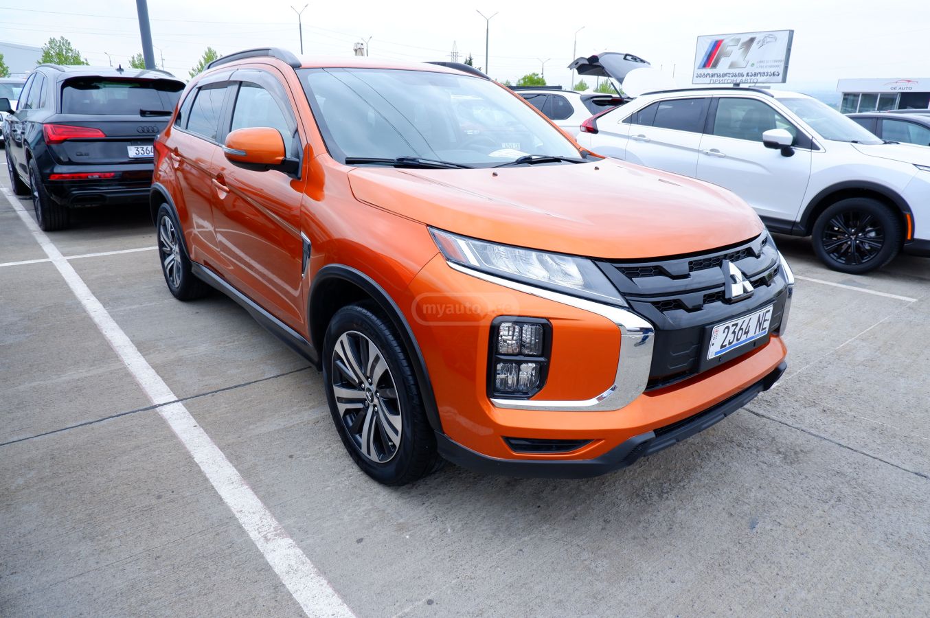 Mitsubishi Outlander - фото 3