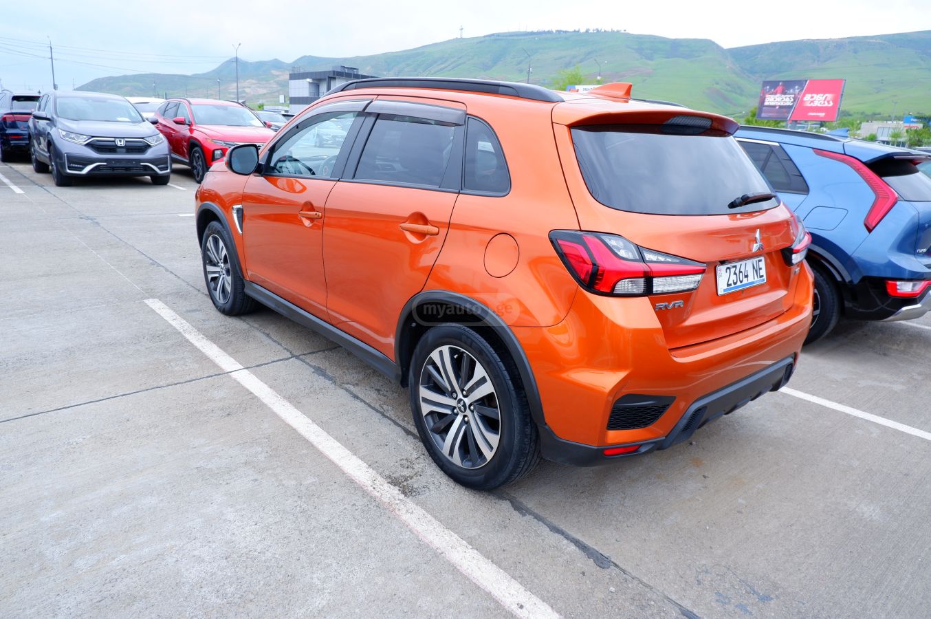 Mitsubishi Outlander - фото 7