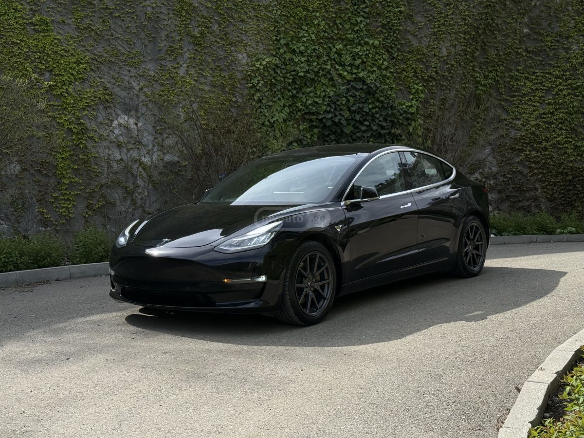 Tesla Model 3 - фото 3