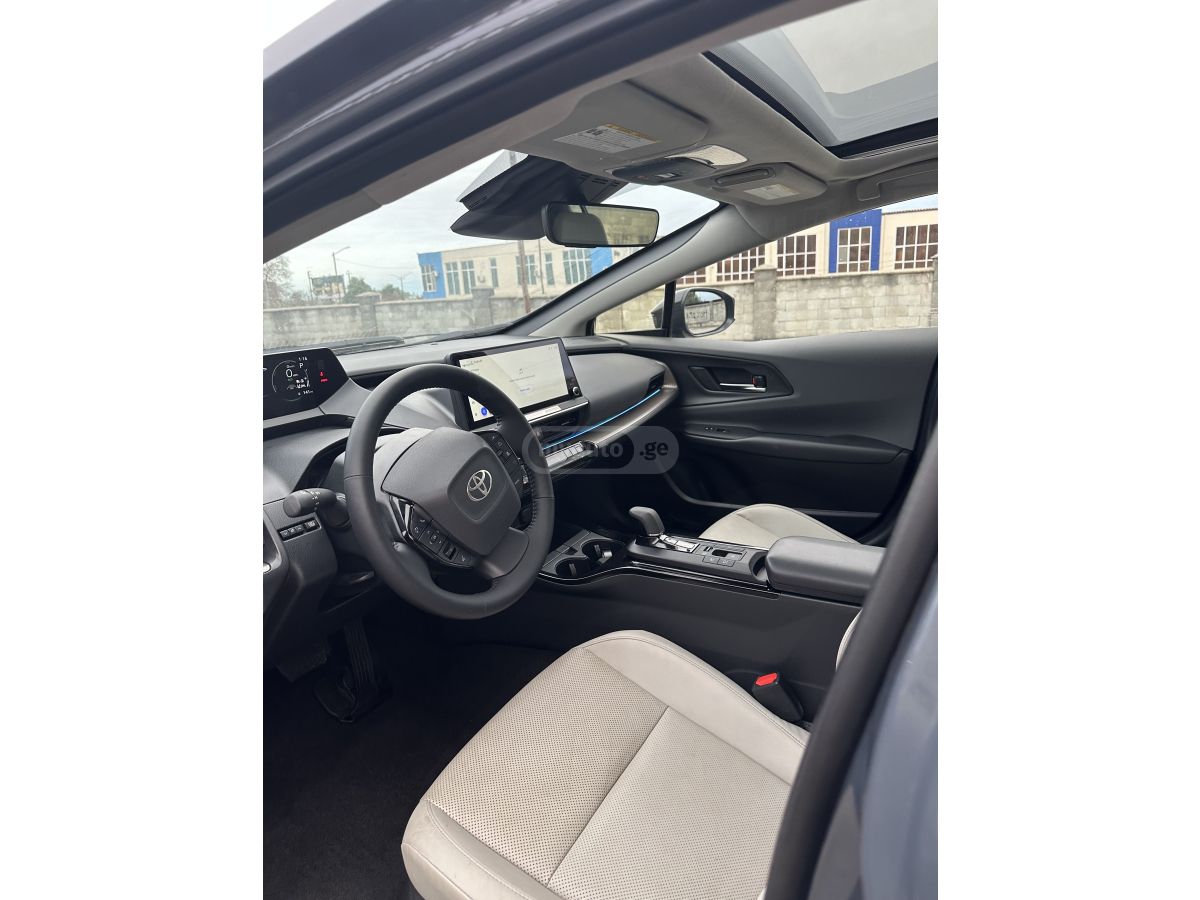 Toyota XLE — миниатюра 8