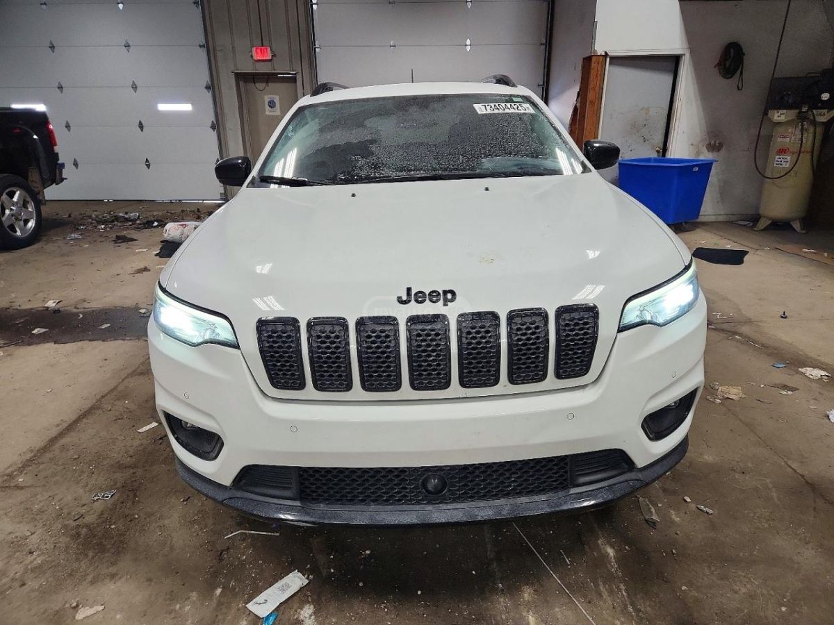 Jeep Cherokee - фото 5