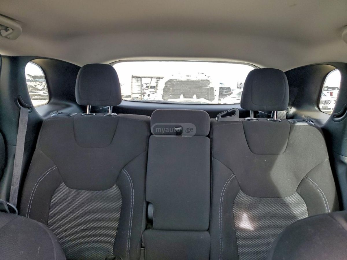 Jeep Cherokee - фото 10