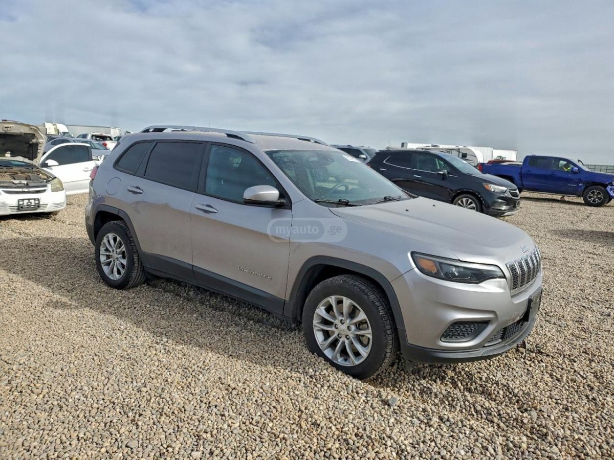 Jeep Cherokee - фото 4