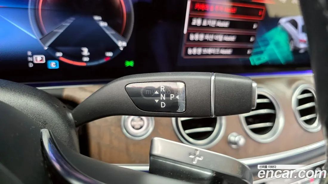 Mercedes-Benz E 63 AMG 2021 — миниатюра 9